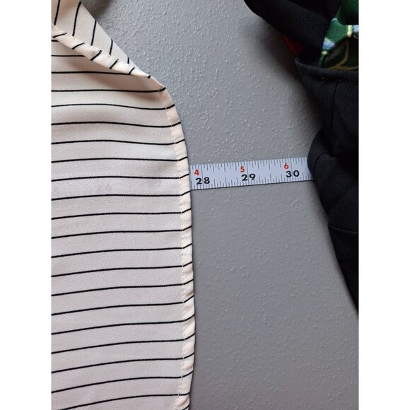 Who What Wear Women Blouse M Black White Stripe Sleeveless Ruffle VNeck Corpcore - Picture 6 of 6